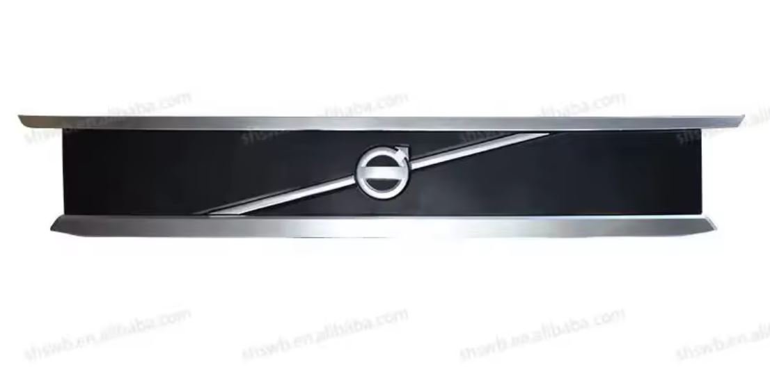 22855671 - GRADE SUPERIOR CAPO EXT C/FRISO C/EMBLEMA VOLVO FH5 2021 PINTADO