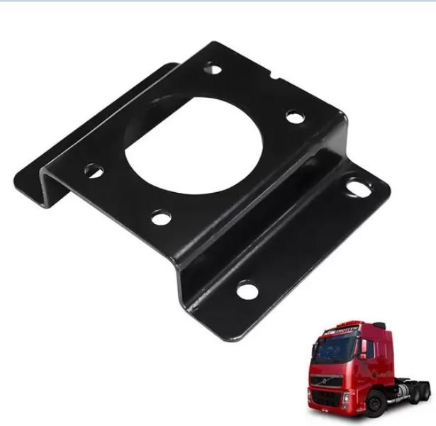 FH057 - SUPORTE FECHADURA CAPO EXT VOLVO FH/FM 2010 A 2015