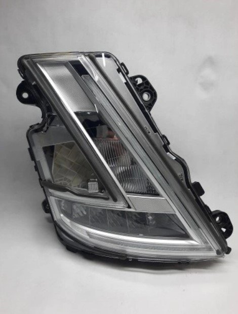 BVV09-055 - FAROL PRINC VOLVO FH5 2022 LD (LED)