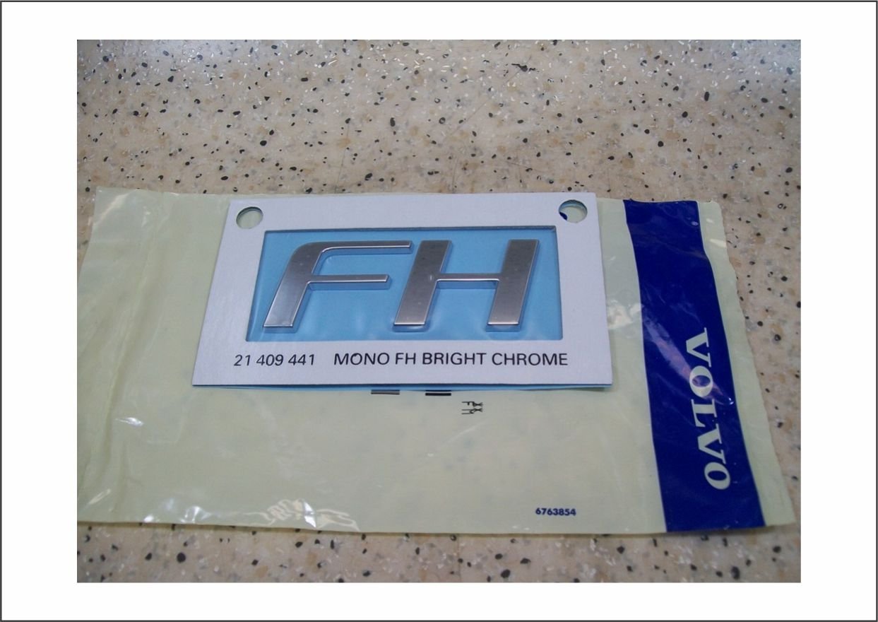 CP30246 - EMBLEMA CROMADO VOLVO FH4 2015 A 2023 LETREIRO ( FH )