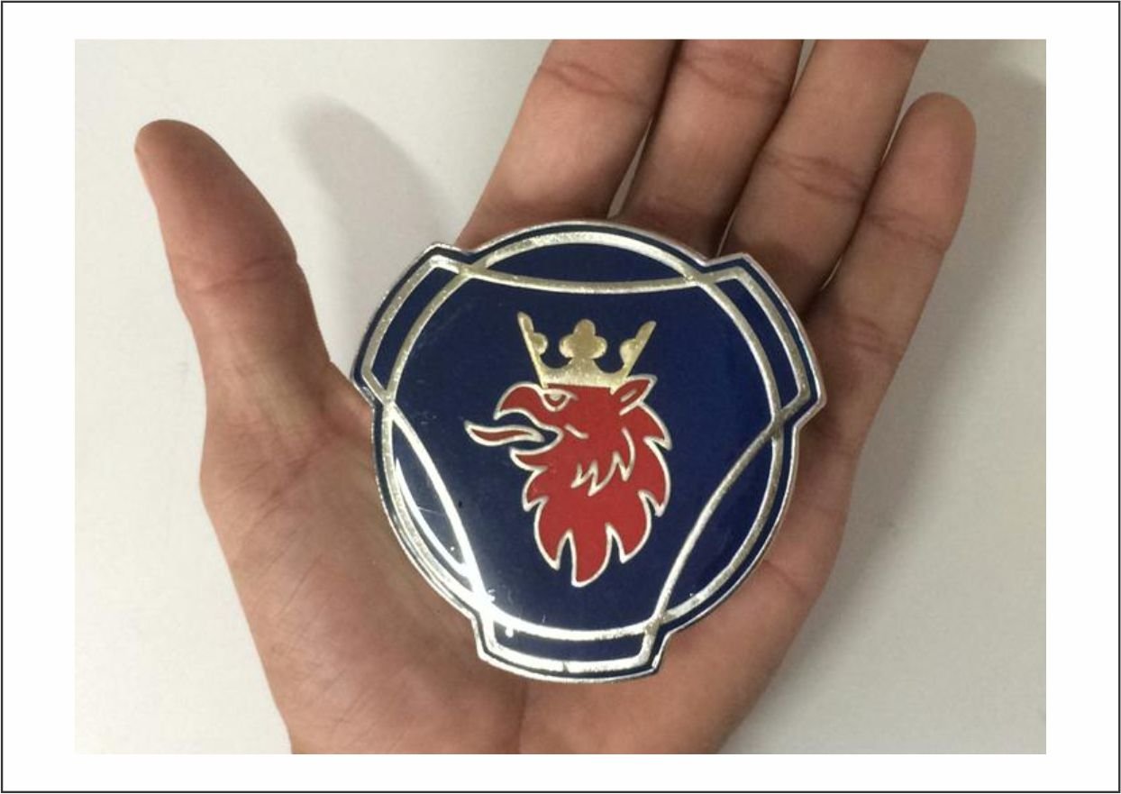 1401610 - EMBLEMA SCANIA S4 BRASAO METAL
