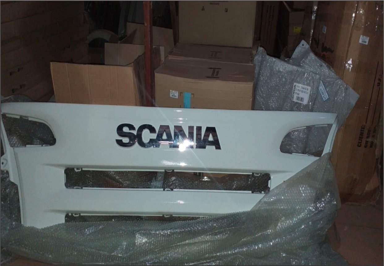 GB1815CS - EMBLEMA FRONTAL SCANIA S5 PALAVRA SCANIA CROMADO 2009 A 2010
