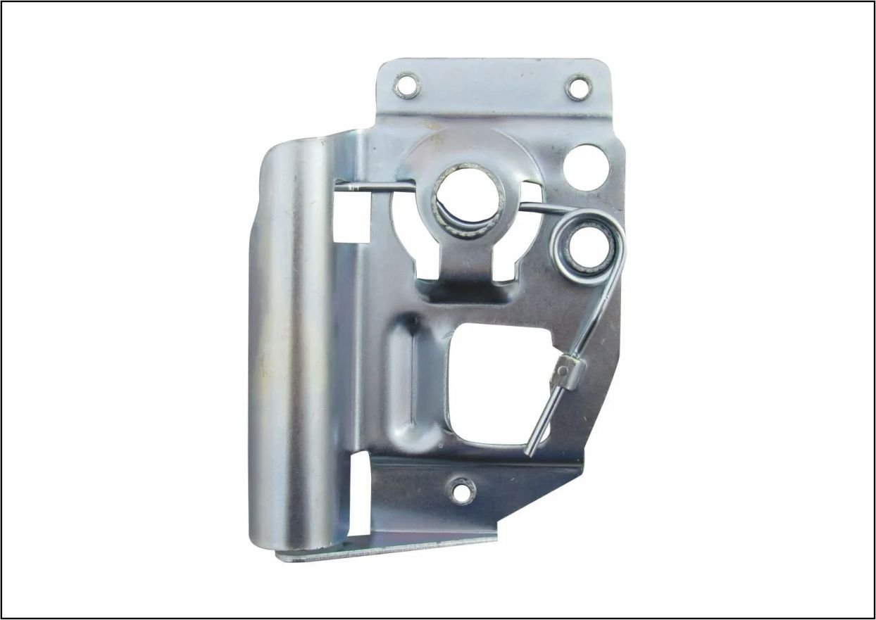 BRIM368 - FECHADURA CAPO EXT INFERIOR IVECO DAILY APOS 07