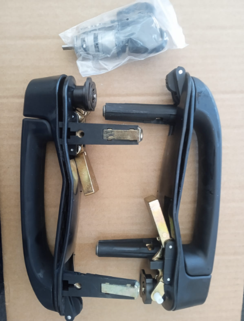 ORI1240 - CONJ CILINDRO IGNICAO COM PAR MACANETA PORTA EXT VW CONSTELLATIONATION